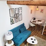 Modernes 1-zimmer-apartment Mit Galerie-schlafkoje Im Skandinavischen Stil Ostenfeld (Nordfriesland)