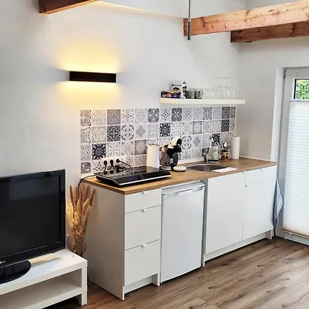 아파트 Modernes 1-zimmer-apartment Mit Galerie-schlafkoje Im Skandinavischen Stil