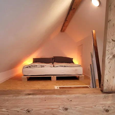 شقة Modernes 1-zimmer-apartment Mit Galerie-schlafkoje Im Skandinavischen Stil *